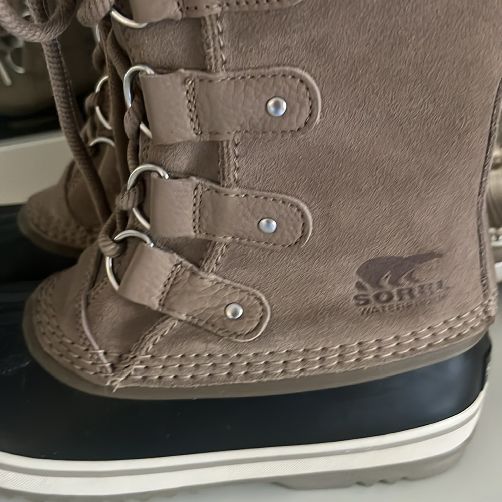 Brand new! NWOT SOREL WOMEN'S JOAN OF ARCTIC BOOT 7.5 - Picture 4 of 8